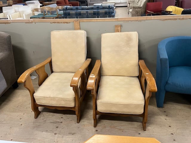 2 Rookstoelen, rugleuning verstelbaar