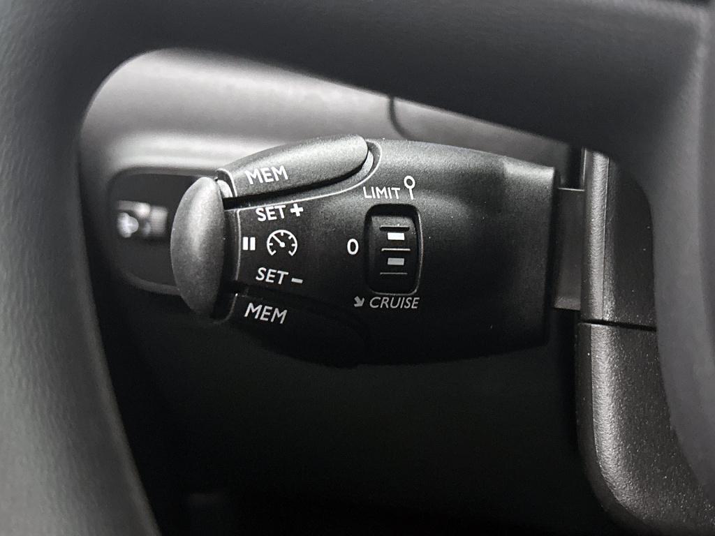 Citroen C3 82 pk c-series | rijklaar | apple carplay | navigatie | lm velge