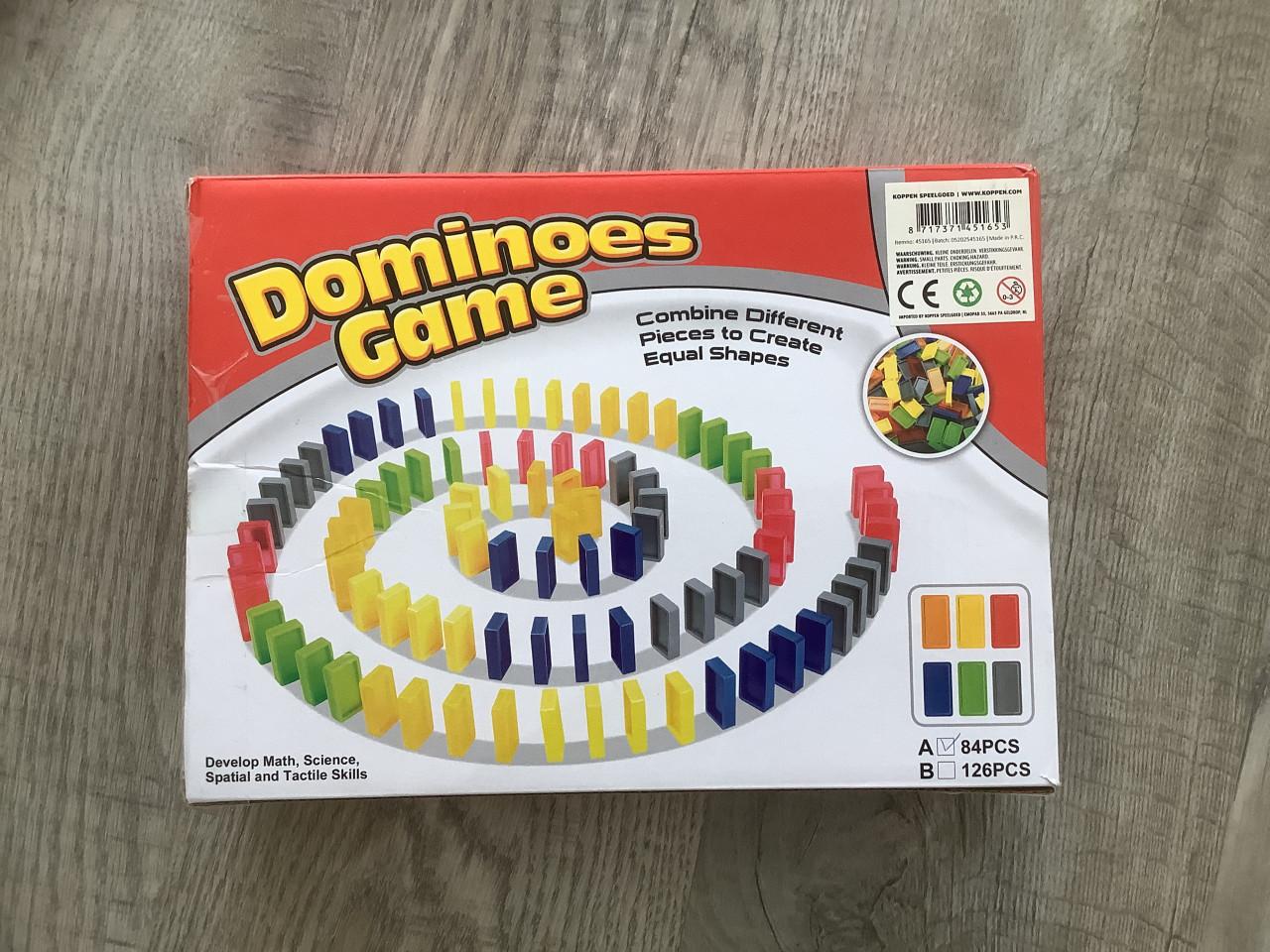 Domino 84 delig