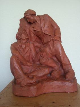 WERKLUI IN TERRA COTTA KLEUR, GESIGNEERD