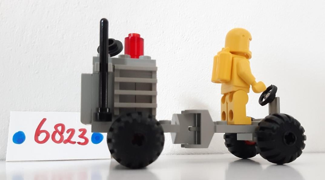 Lego Classic Space 6823: Surface Transport