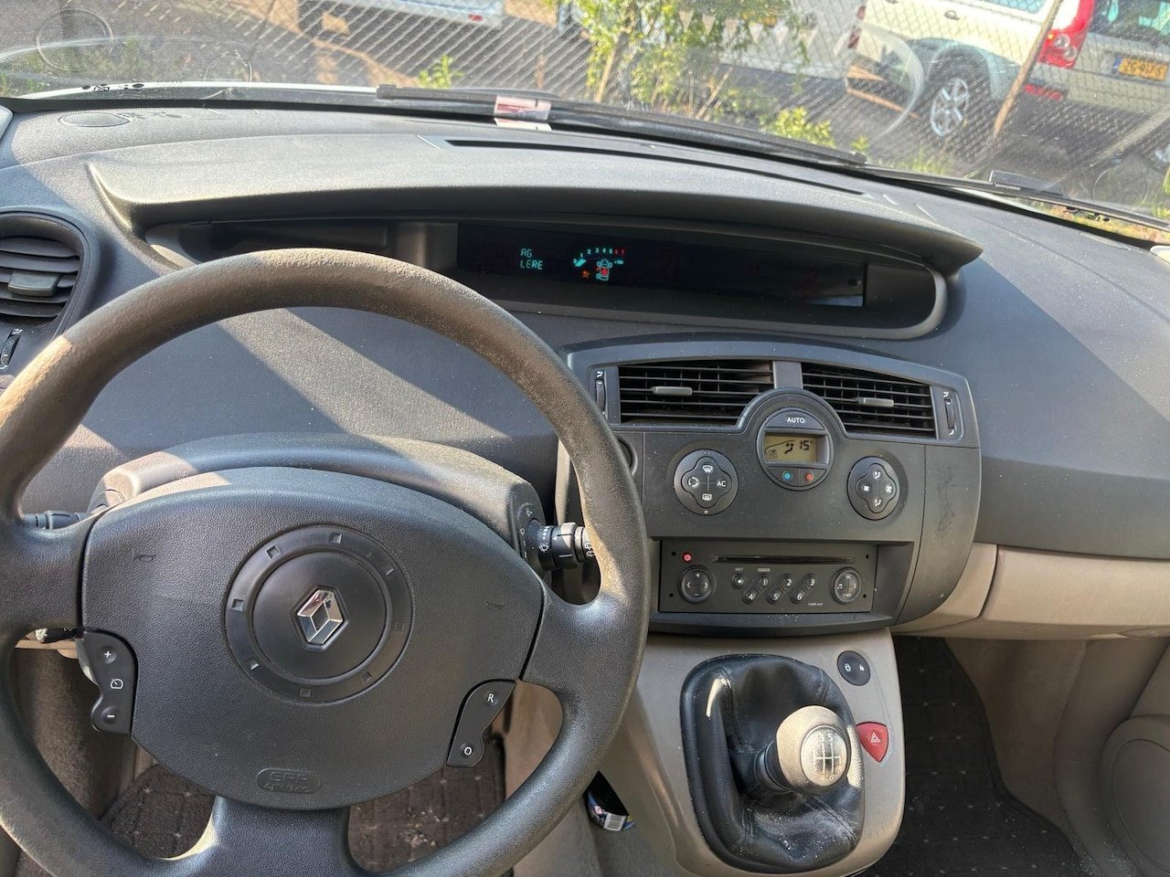 Renault Scénic 2.0-16V Dynamique Comfort