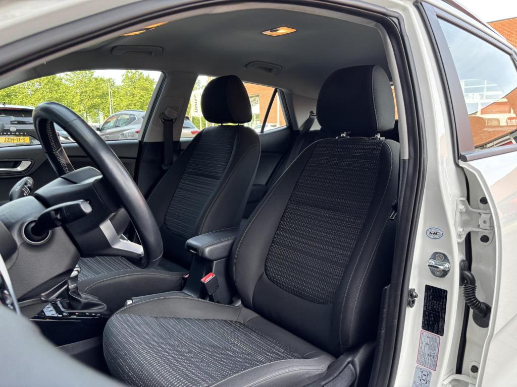 Kia Stonic 1.0 t-gdi mhev dynamicline nl-auto, automaat incl. trekhaak!