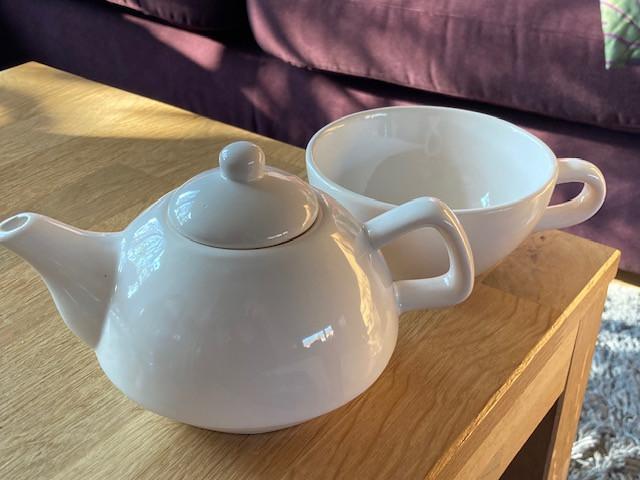 Aardenwerk Kip, Theepot, Paasbekers, Eierdopjes