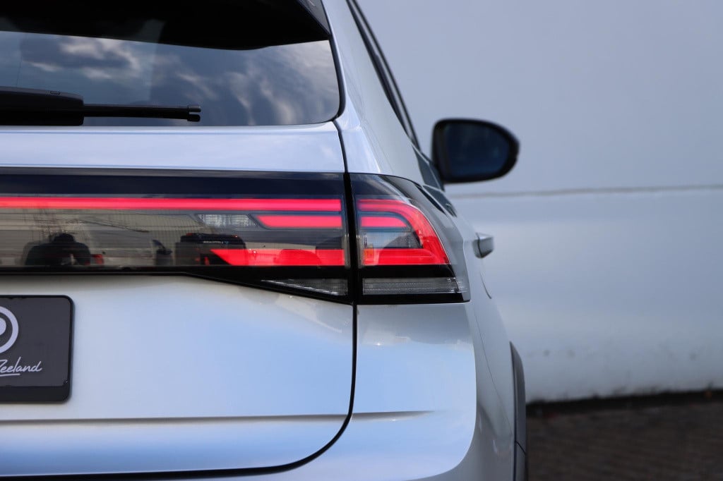 Volkswagen Taigo 1.0 tsi r-line 110pk dsg7