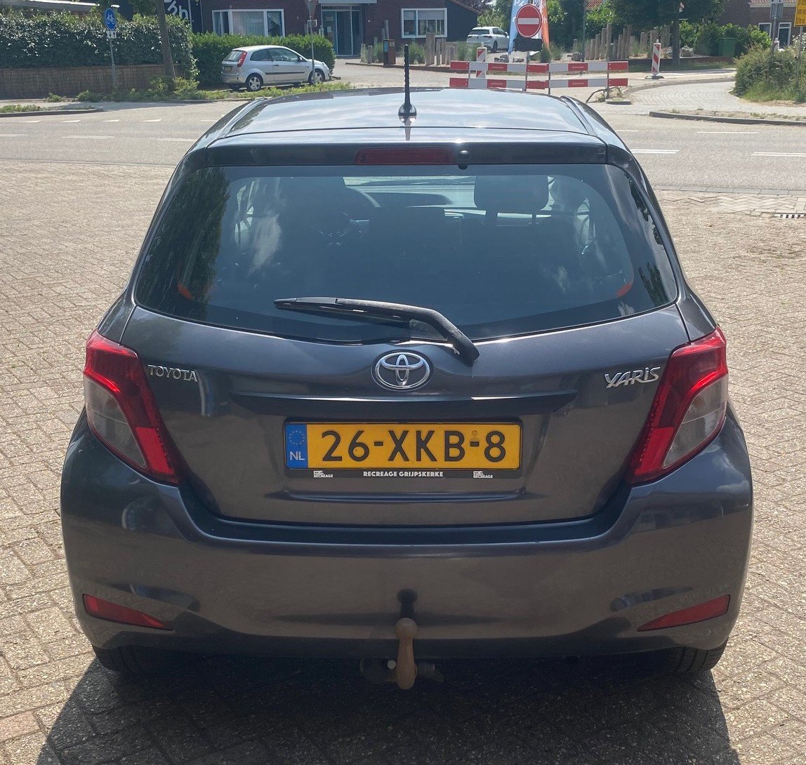 Toyota Yaris 1.0 VVT-i – Ruim en zuinig! Airco, jaar APK, beurt+3m gar