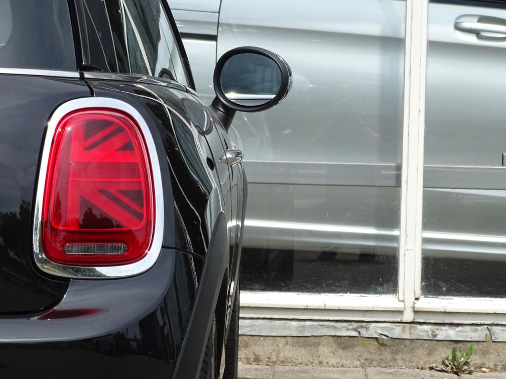 Mini One mini 1.2 business pano | bluetooth | navi