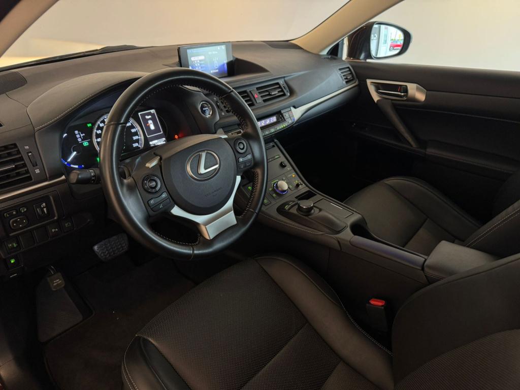 Lexus Ct 200h ultimate edition