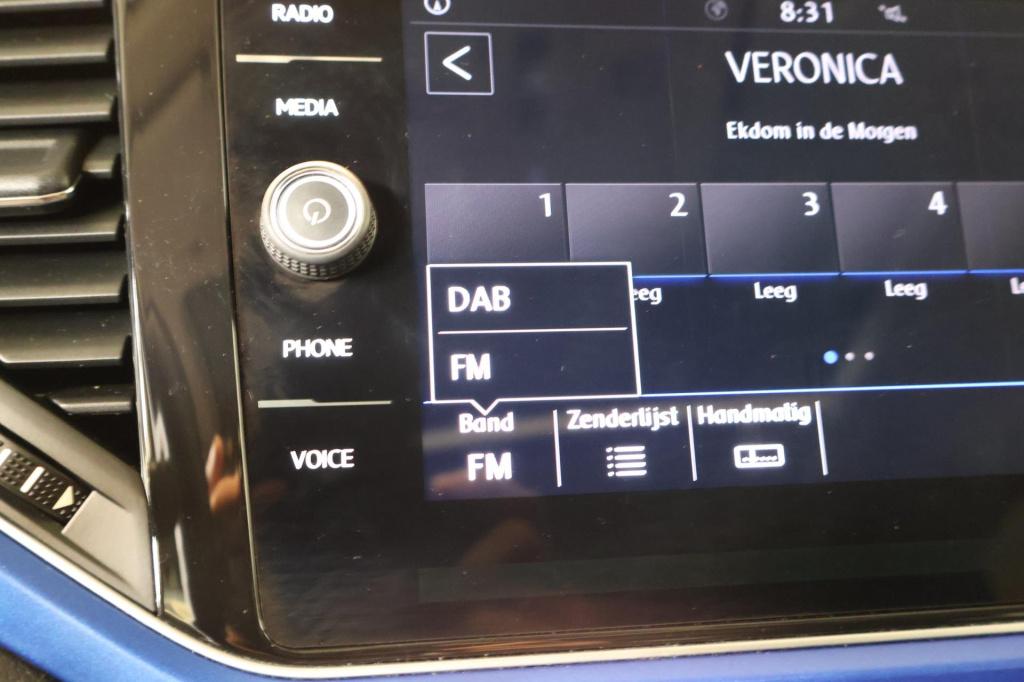 Volkswagen T-roc 1.0 tsi style nl auto, acc, panoramadak, all season, carpl