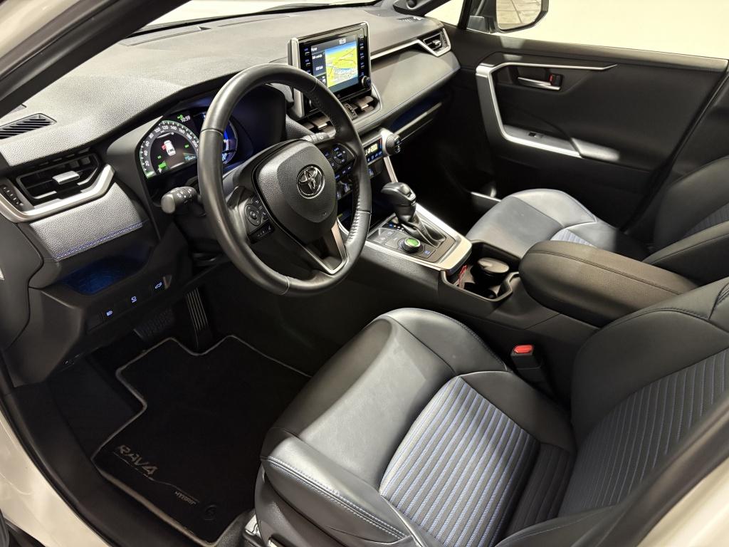Toyota Rav4 2.5 hybrid awd bi-tone | innovation pack