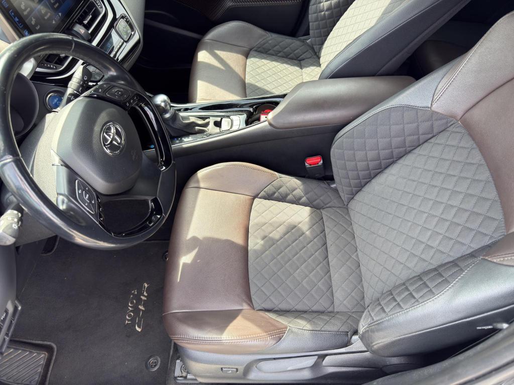 Toyota C-hr 1.8 hybrid executive | navi | camera | half leder | parksensors
