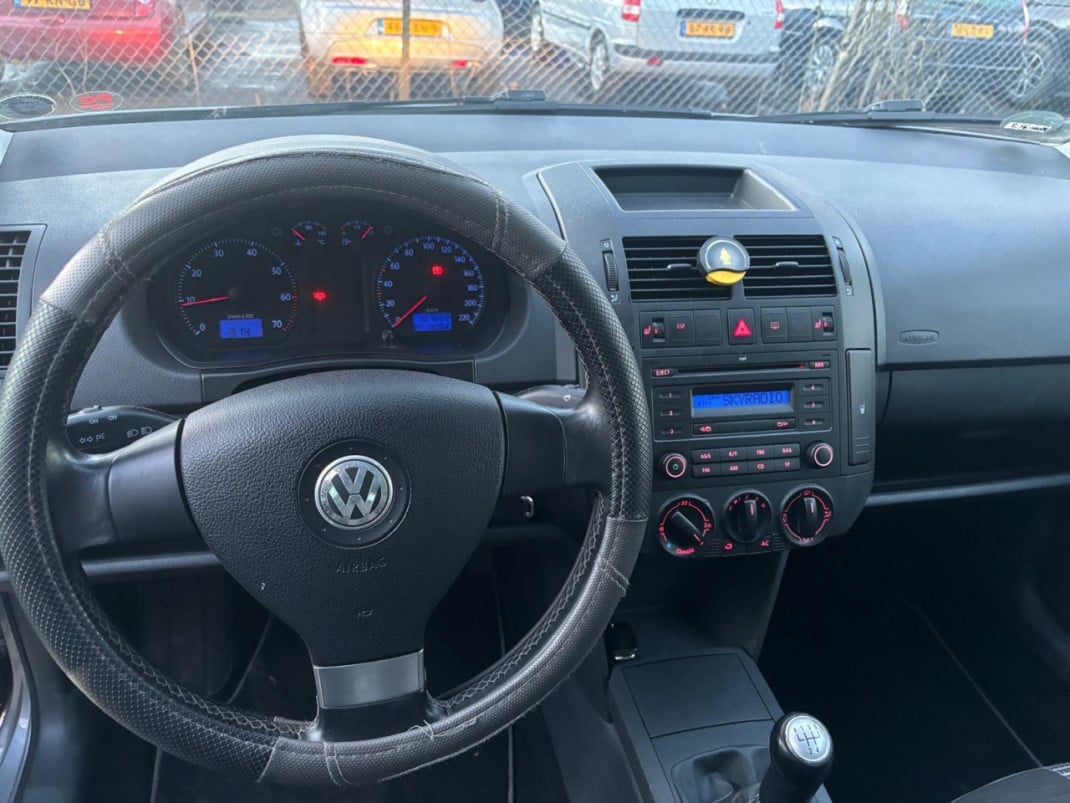 Volkswagen Polo 1.2-12V Trendline CRUISE CONTROL /AIRCO