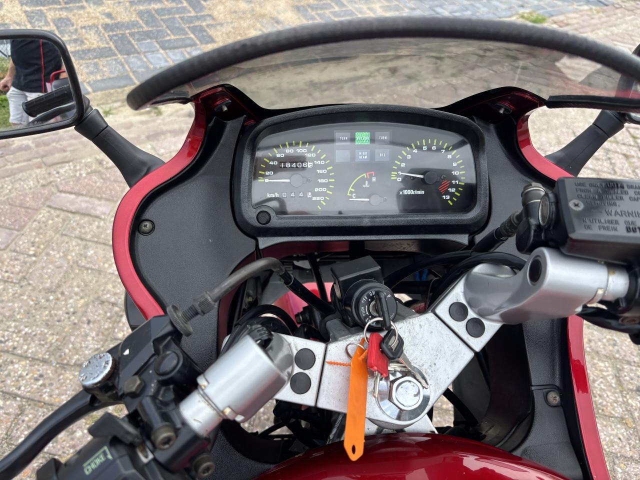 Kawasaki GPZ 500S