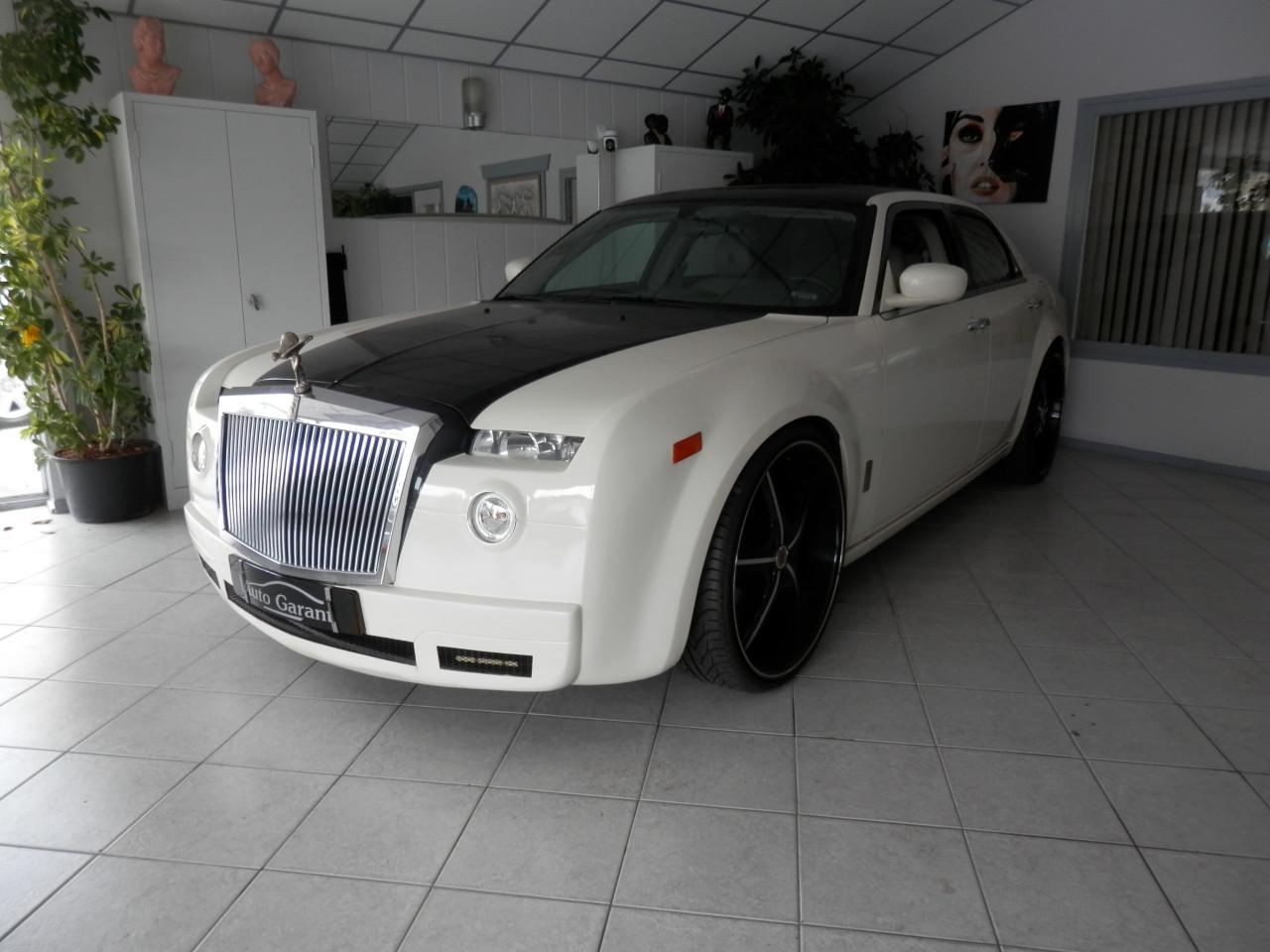 Auto Garant Biedt Aan: Chrysler 300c Special Edition