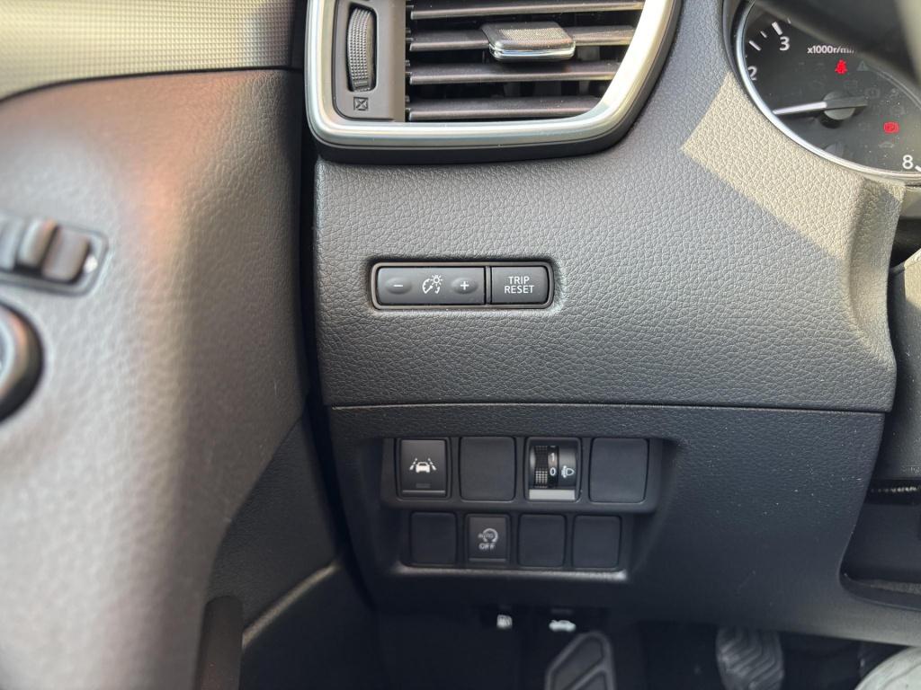 Nissan Qashqai 1.3 dig-t n-connecta design pack incl. trekhaak!