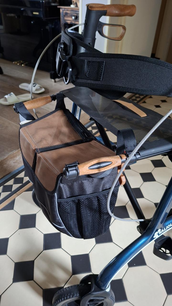 Rollator, Saljol Carbon CR 54