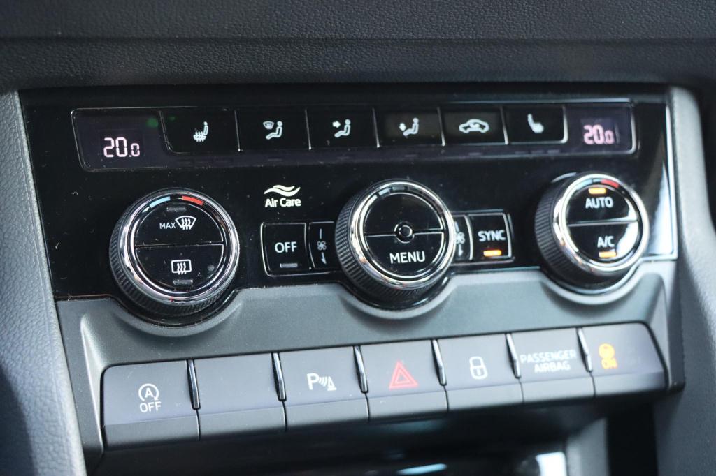 Skoda Karoq 1.5 tsi sportline business dsg7 150pk