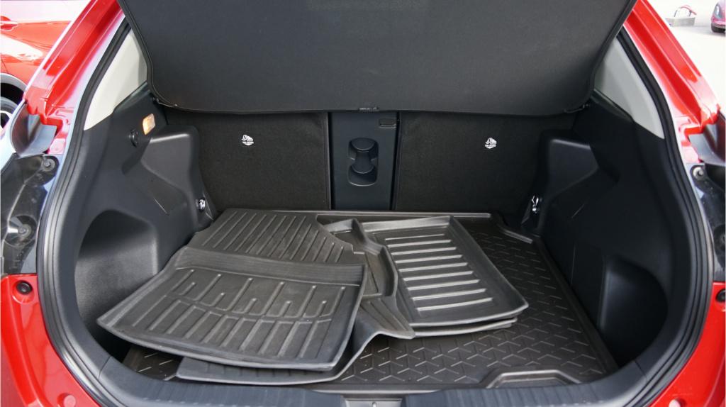 Toyota Yaris Cross 1.5 hybrid 130 executive rijklaar incl garantie