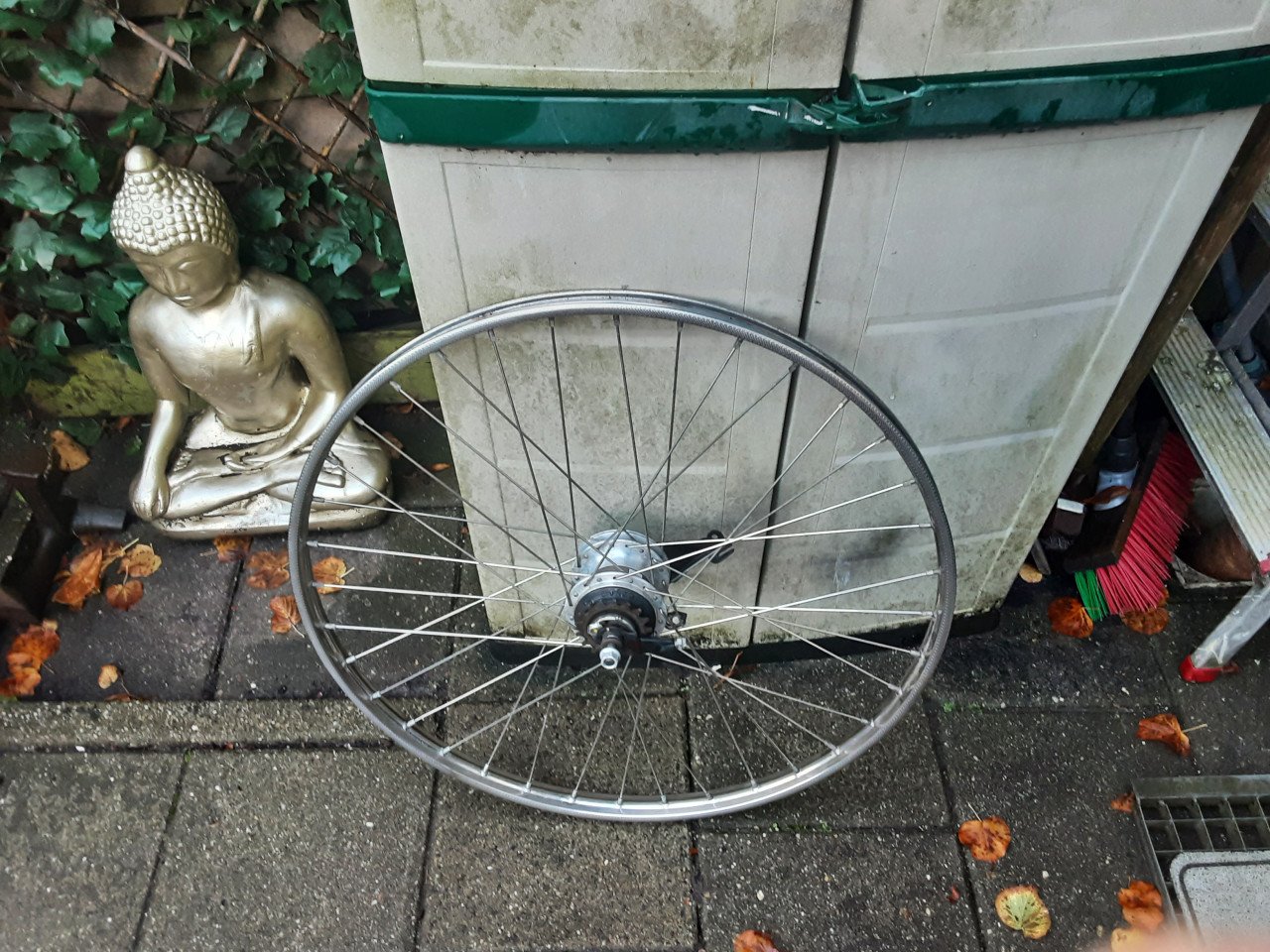 28 inch r.v.s nexus achterwiel, 7 speed,rollerbrake rem