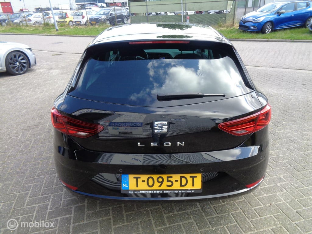 Seat Leon 1.0 ecotsi style business intense/automaat/dsg-7/airco/full led/p