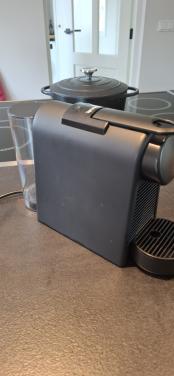 Magimix Nespresso Essenza Mini EN85