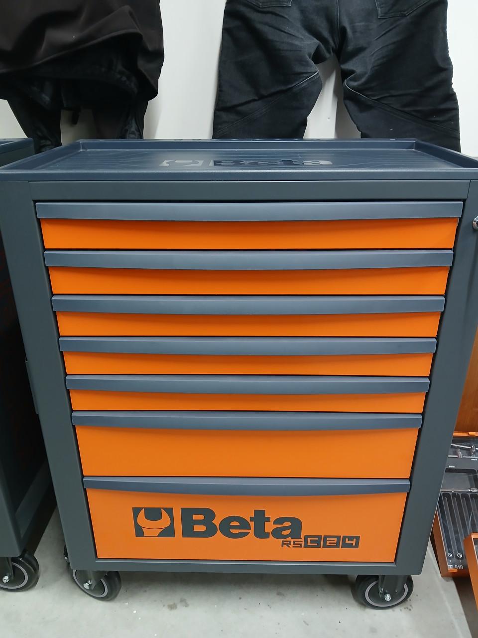 Gereedschapskar Beta RSC24/7 gevuld met BW 5924E/M