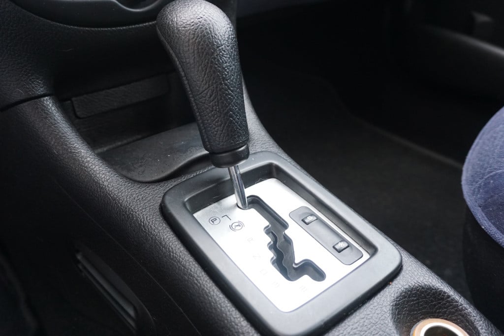 Peugeot 206 1.4 xt automaat - elektr. ramen / nieuwe apk!