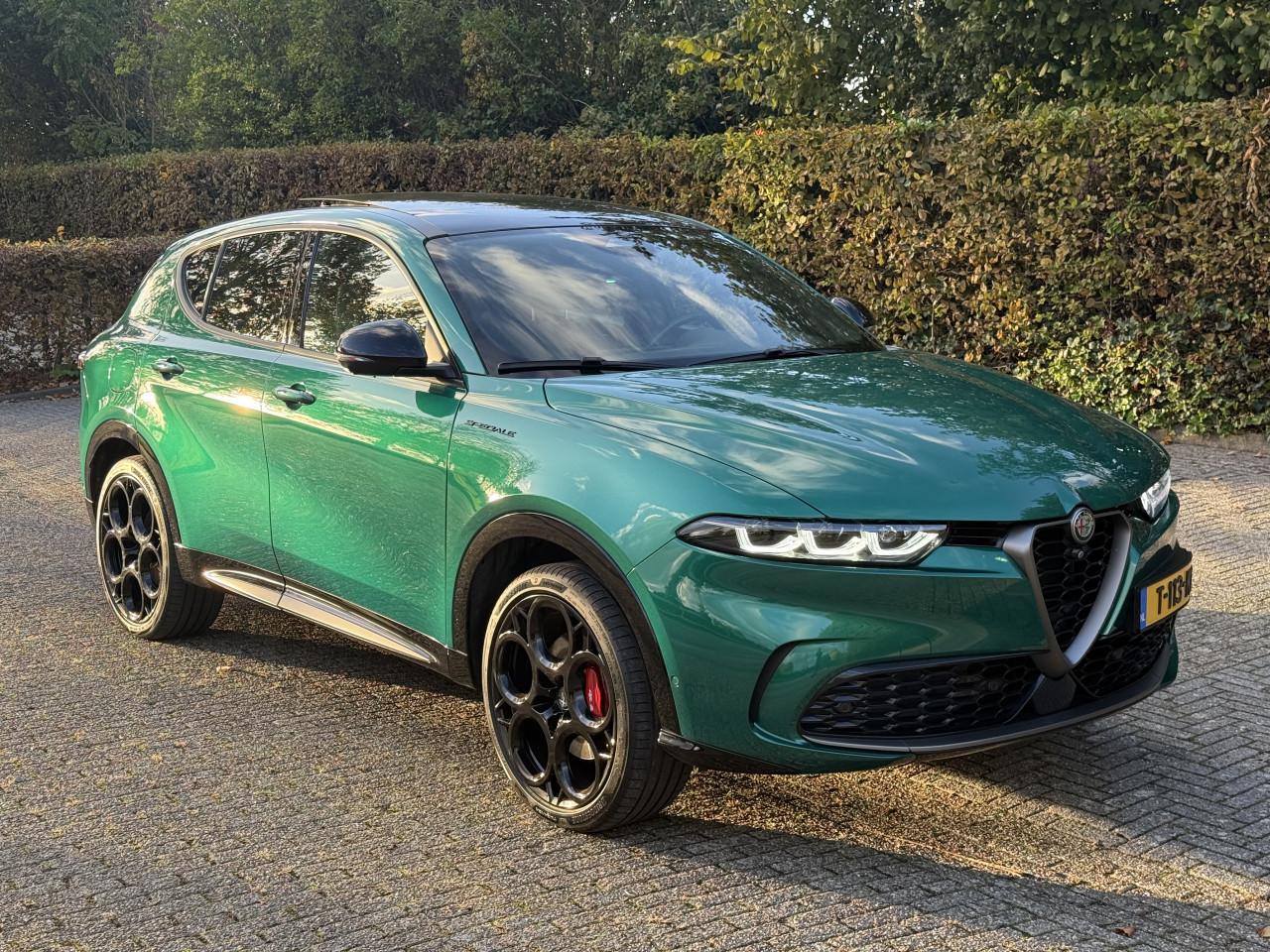 Alfa Romeo Tonale - 1.3T PHEV Edizione Speciale Q4 | Verde Montreal| Pano