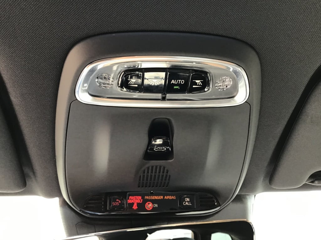 Volvo XC60 t8 390pk recharge r-design| adap.cruise| b&w sound| panodaktrekh