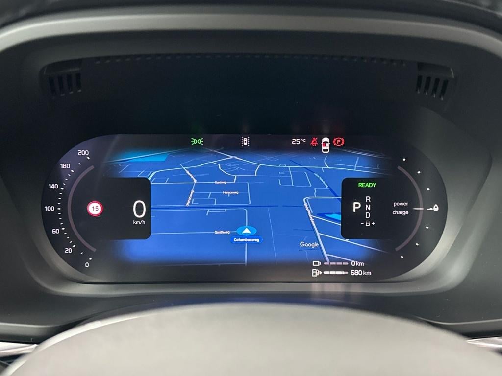 Volvo XC60 t6 398pk recharge ultra dark| pano| luchtvering| hud| 360camera