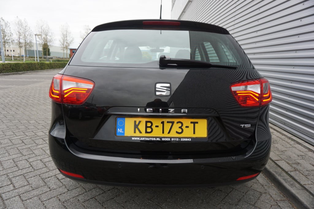 Seat Ibiza st 1.0 ecotsi style connect automaat - airco / navi / cruise / p