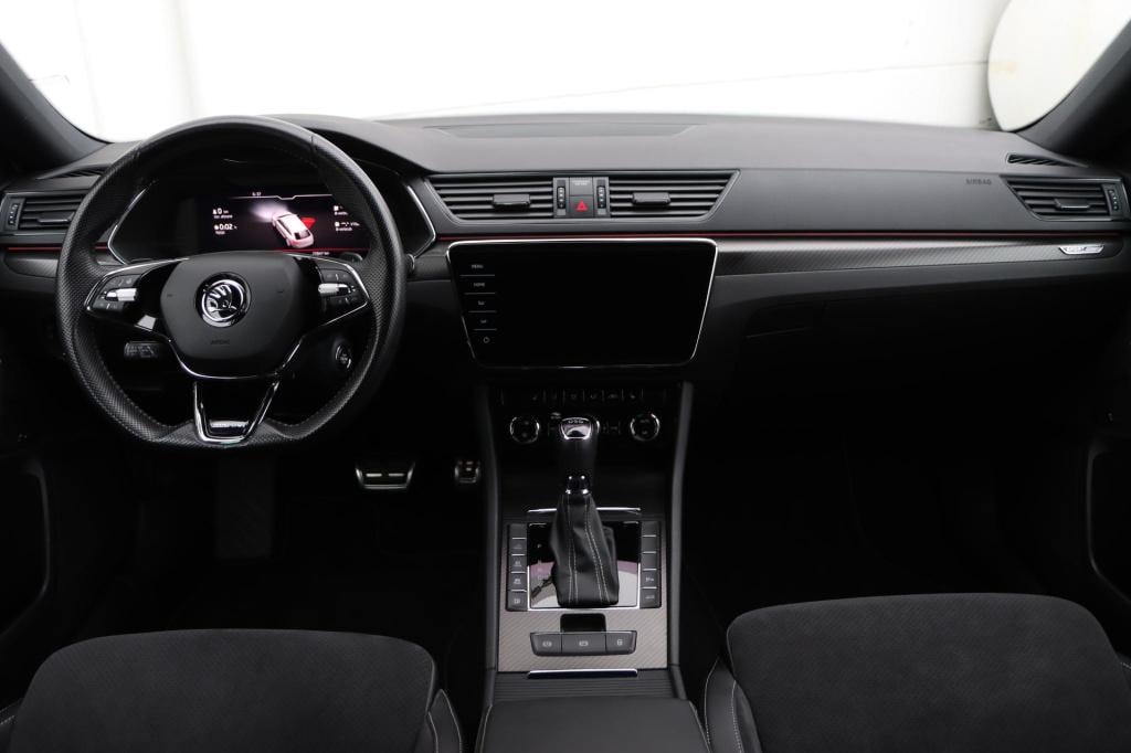 Skoda Superb combi 1.4 tsi iv sportline business 218pk dsg6