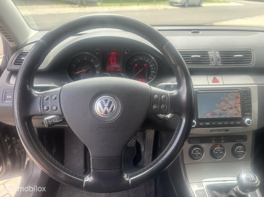 Volkswagen Passat variant 2.0 fsi highline