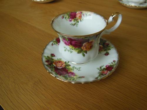 Koffiekop- en schotels Royal Albert