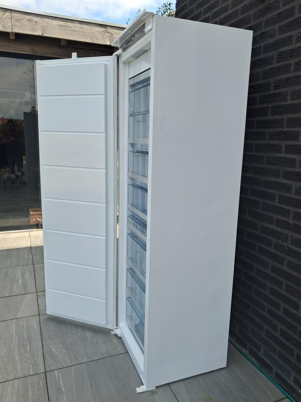 PELGRIM NO FROST vriezer 180 cm - van 1200 voor 250 euro