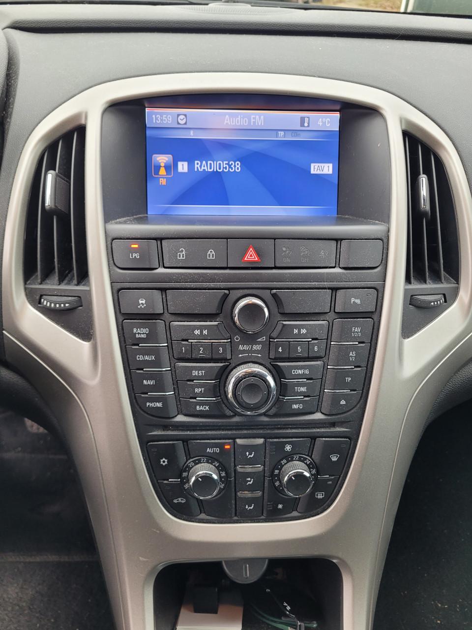 Opel sports tourer 1.4 Design Edition