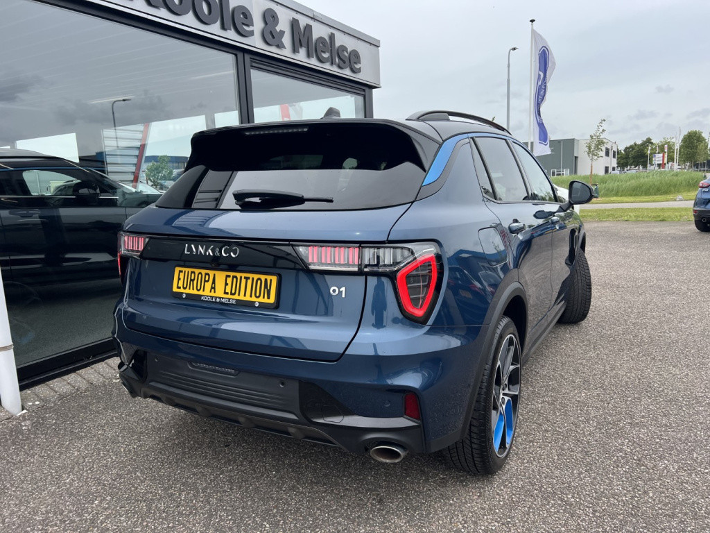 Lynk & Co 01 1.5 261pk plug in hybrid , panodak , 360gr camera, carplay