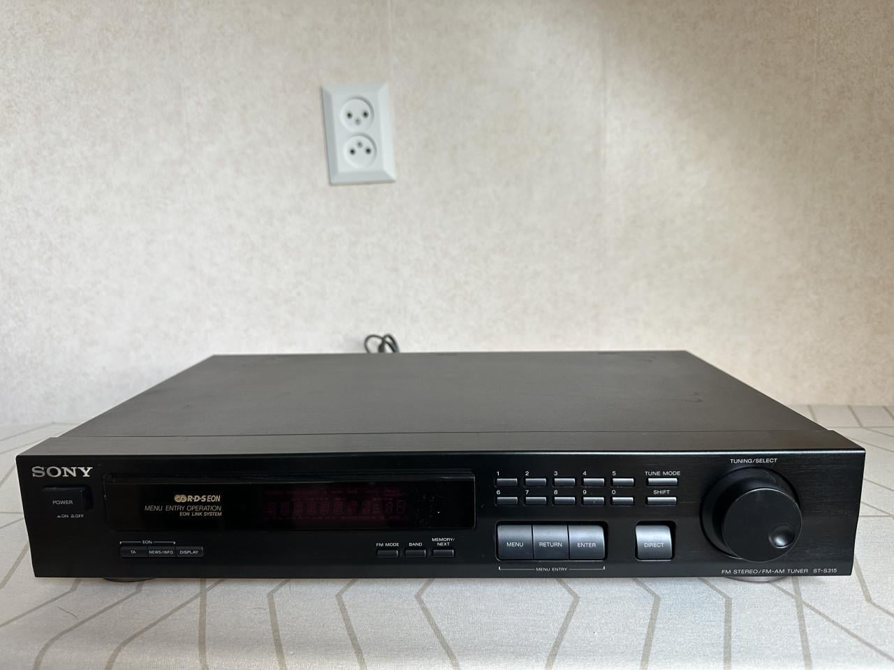 COMPLETE SONY RADIO-RECIEVER EN CD SET