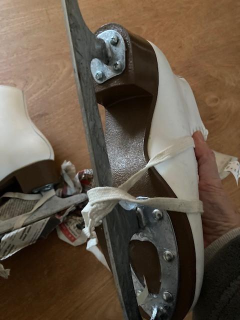 Kunstschaatsen maat 38