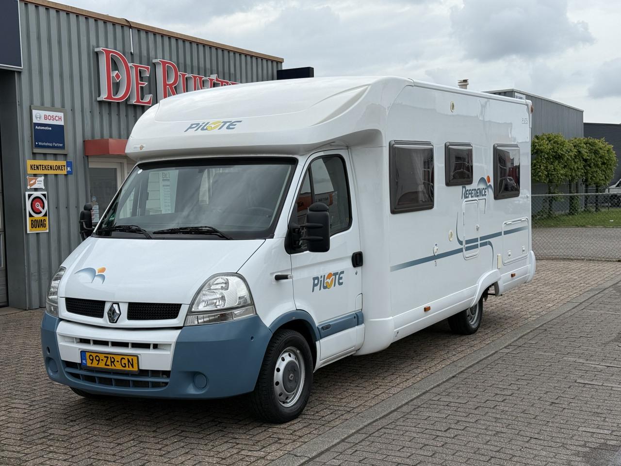 Pilote P 675 XFP Camper