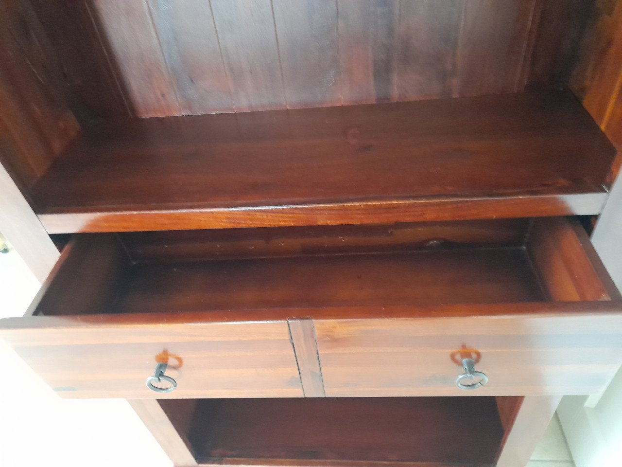 Mooie stevige Boekenkast 100 x 34,5 x 200H ( in goede nette staat )