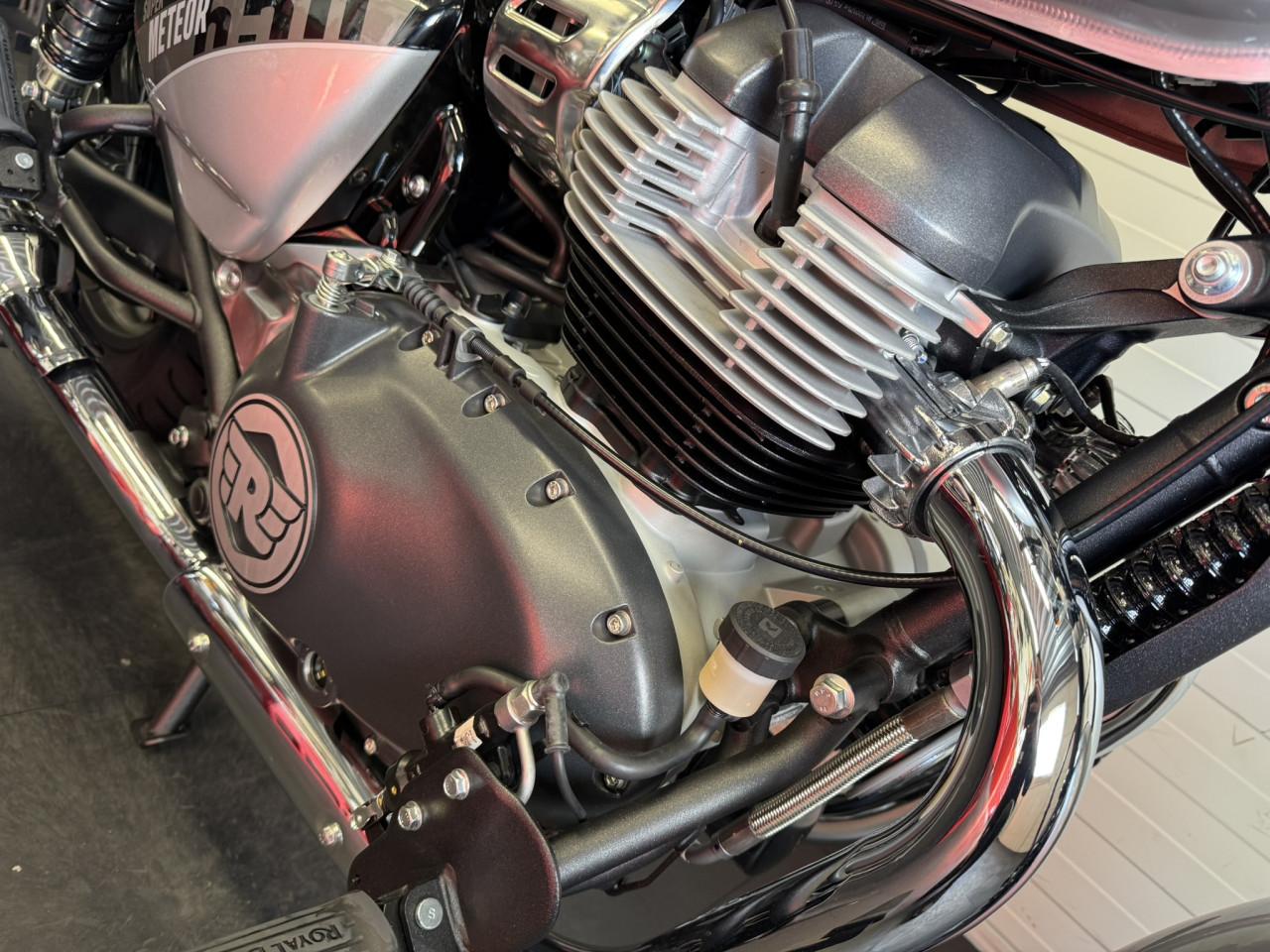 Royal Enfield Super Meteor 650 | Cruiser | Op voorraad