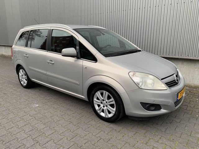 Opel Zafira 1.8 cosmo navi | pdc | cruise | climate control | trekhaak etc.