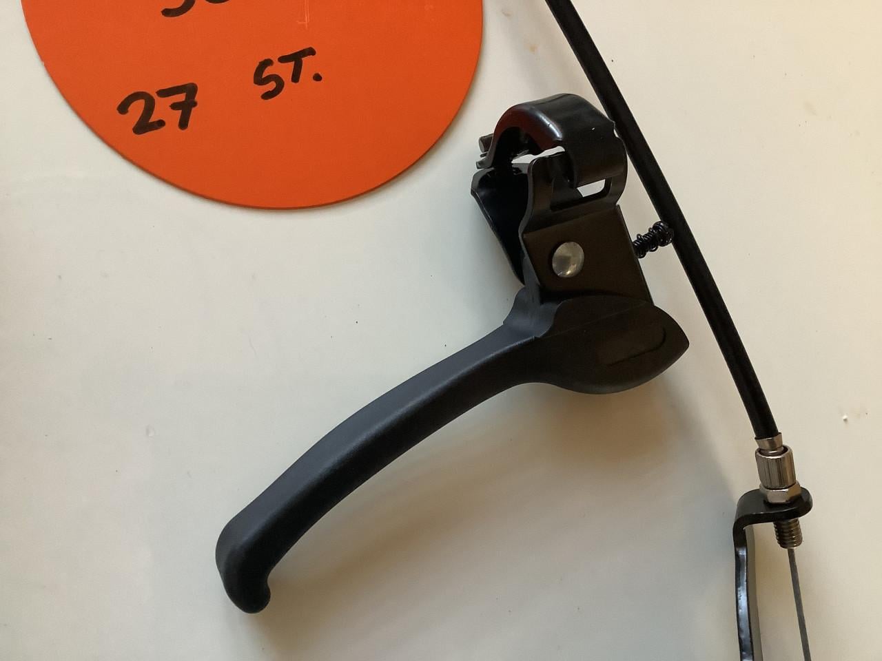 **** partij knijpremsetjes voor 12 inch fietsjes. ****.   (partij 50)