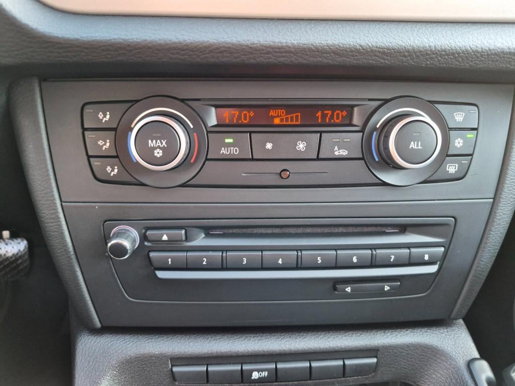 BMW X1 sdrive18i executive