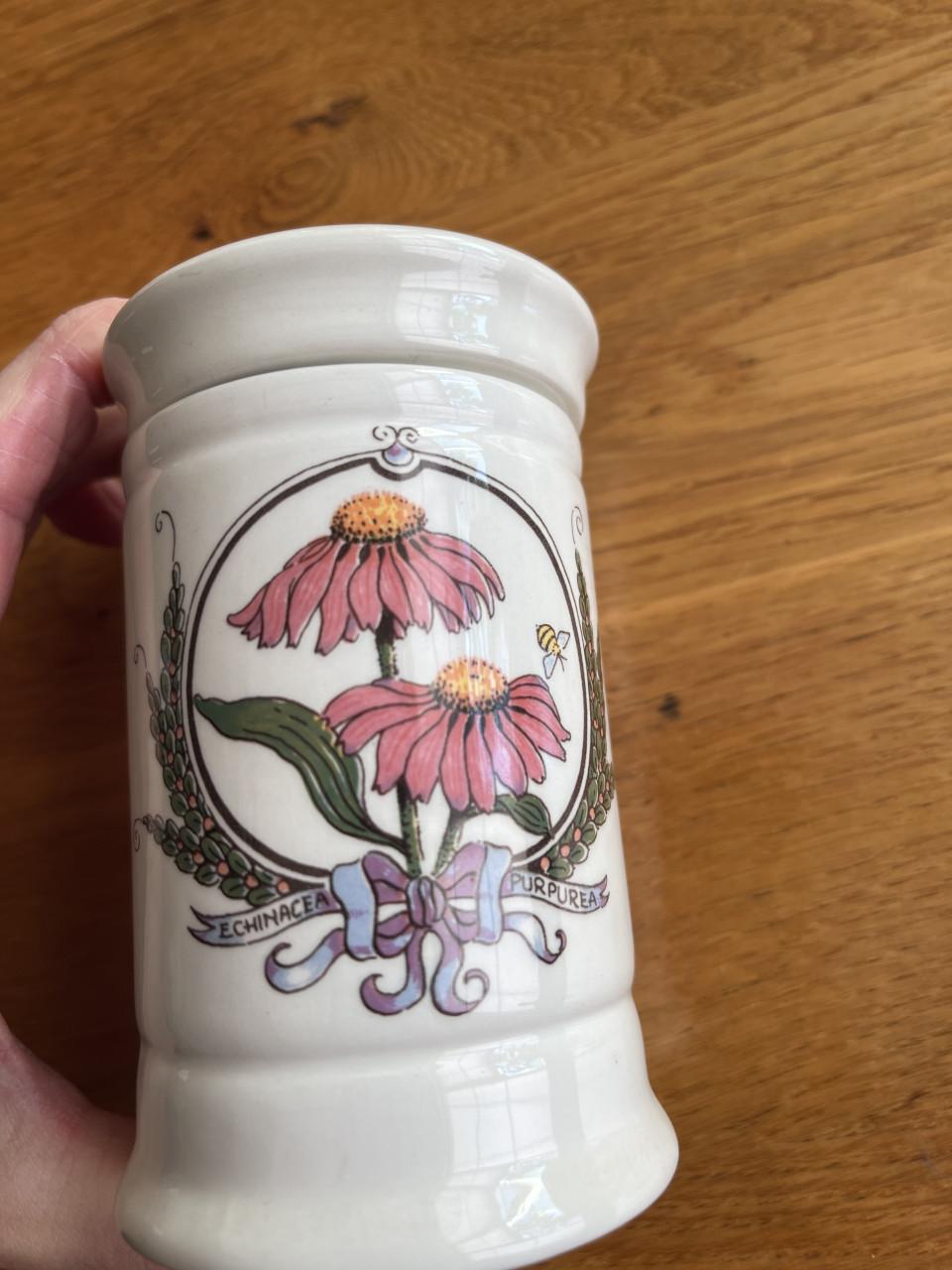 Vintage Delfts Pol schaal “Vogel helpt” – Nederlands plateel