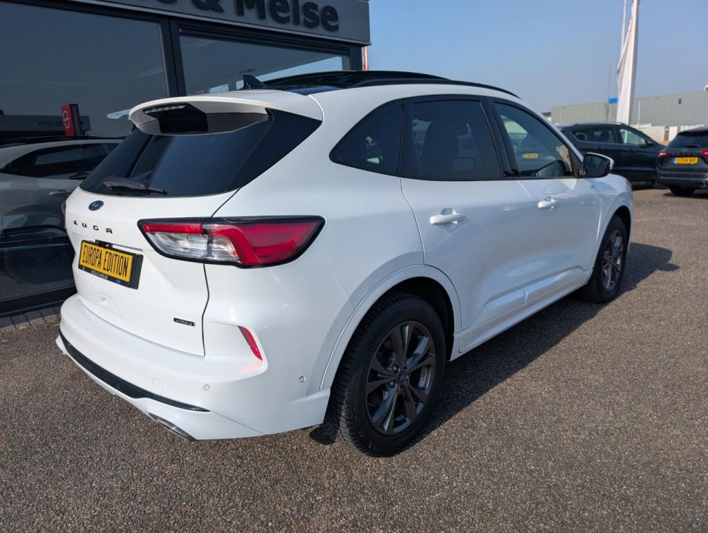 Ford Kuga 2.5 phev e-cvt 225pk st-line x , adaptive cc , panodak , winterpa