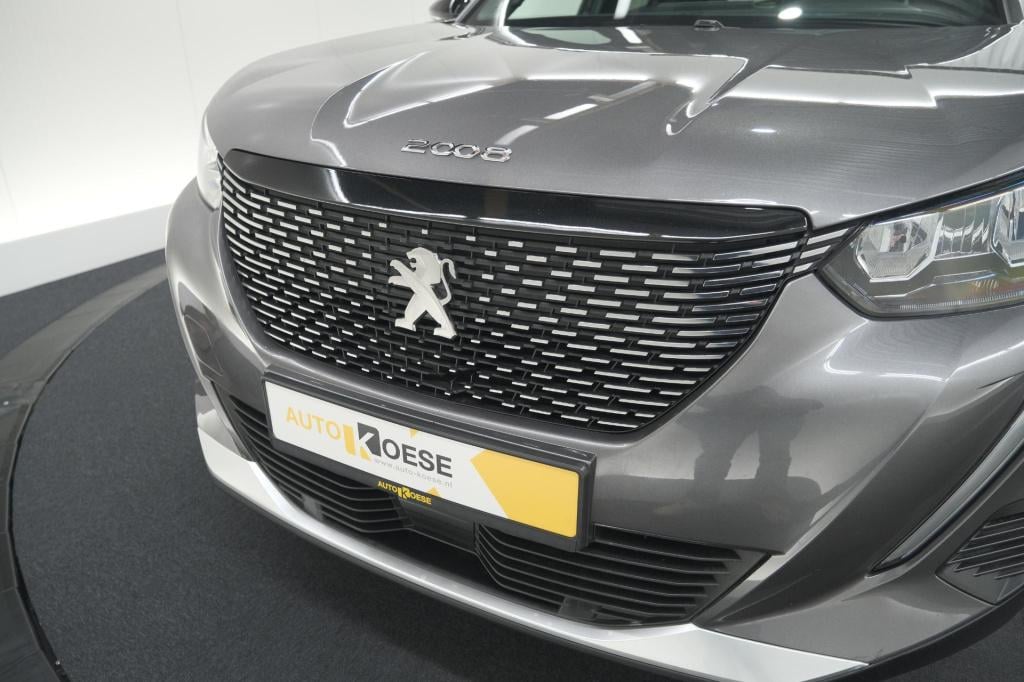 Peugeot 2008 puretech 130 eat8 allure pack | camera | apple carplay | parke