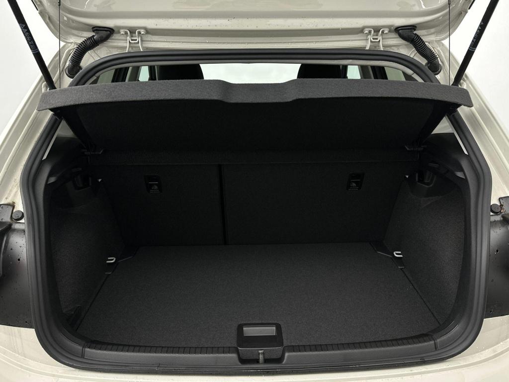 Volkswagen Polo 1.0 tsi life edition