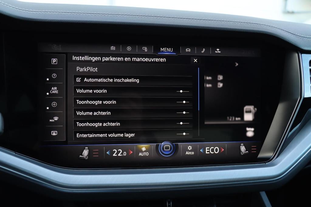 Volkswagen Touareg 3.0 tsi ehybrid 4motion elegance black style 380pk tiptr